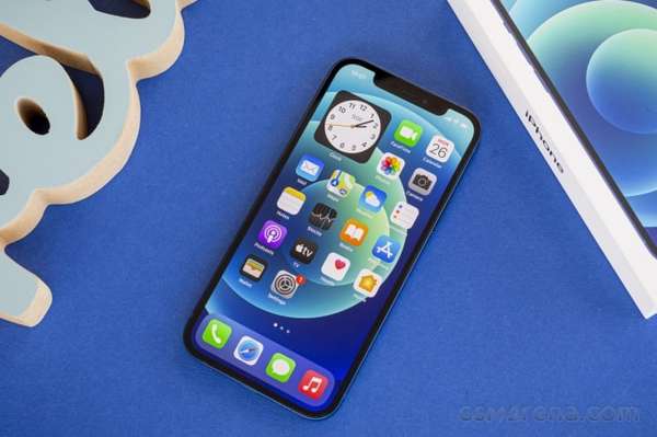 iphone1.jpg