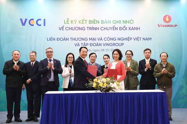 VCCI VÀ VINGROUP HỢP TÁC TOÀN DIỆN THÚC ĐẨY CHUYỂN ĐỔI XANH