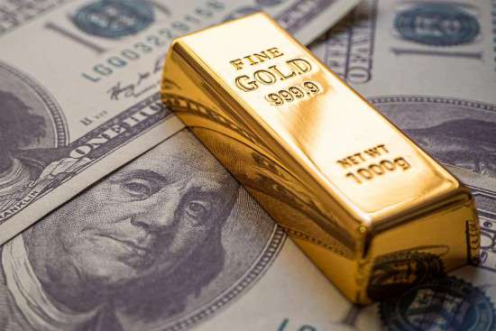Vì sao giá vàng và giá đô la Mỹ đồng loạt tăng?