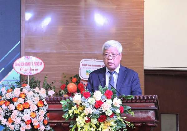TS. Nguyễn Linh Ngọc, Chủ tịch Hội Nước sạch và Môi trường Việt Nam phát biểu tại Lễ kỷ niệm