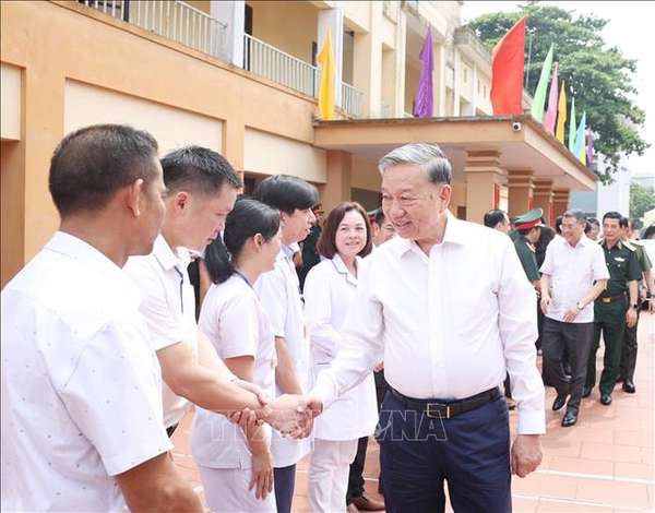 Tổng Bí thư Tô Lâm: Người có công là tài sản quý, là biểu tượng của ý chí, nghị lực Việt Nam- Ảnh 1. Tổng Bí thư Tô Lâm: Người có công là tài sản quý, là biểu tượng của ý chí, nghị lực Việt Nam- Ảnh 1.