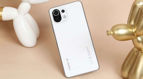 “Chiến mã” điện thoại nhà Xiaomi làm nức lòng người dùng vì quá rẻ - khỏe - đẹp