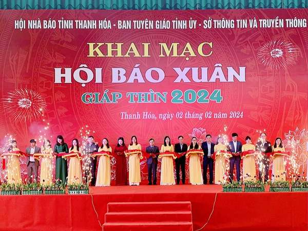 Thanh Hóa: Khai mạc triển lãm Hội báo Xuân Giáp Thìn 2024