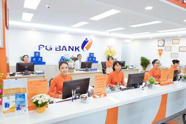 Đấu giá cổ phiếu PG Bank: Đã có 16 nhà đầu tư đăng ký mua cổ phiếu PGB do Petrolimex thoái vốn