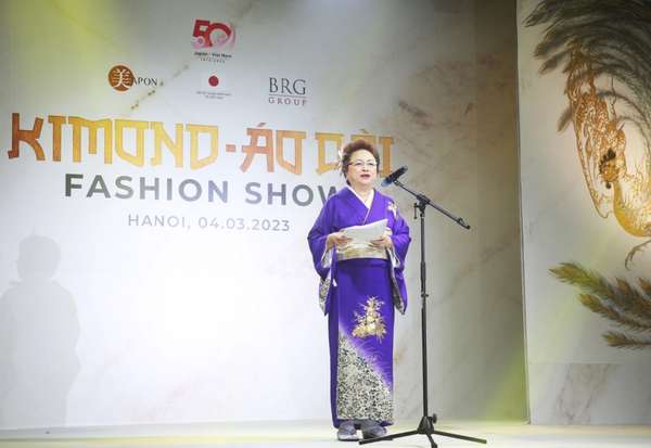 Bà Nguyễn Thị Nga, Chủ tịch Tập đoàn BRG, phát biểu tại sự kiện.