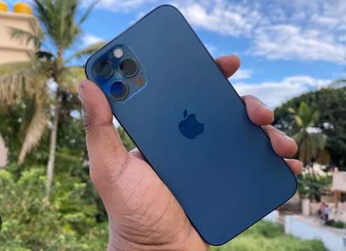 iPhone 12 Pro giá rẻ bất ngờ, còn mạnh hơn nhiều điện thoại mới 2025