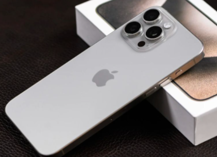 Giá iPhone 15 Pro Max mới nhất đầu tháng 11/2023: Thời điểm vàng để lên đời 