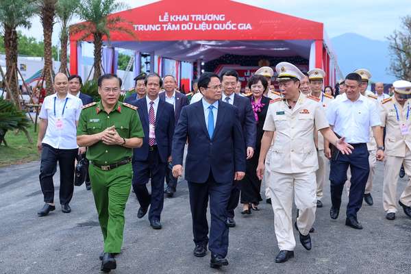 Thủ tướng: Trình cơ chế đột phá trong sáng tạo, khai thác dữ liệu trở thành trung tâm của nền kinh tế- Ảnh 1.