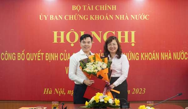 Ông Nguyễn Mạnh Tiến làm Phó Vụ Trưởng Vụ Giám sát thị trường chứng khoán
