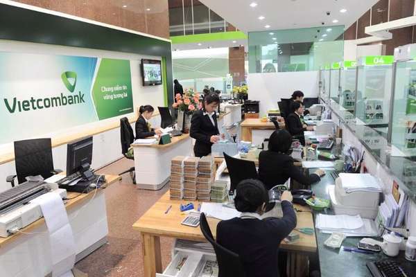 Có 250 triệu đồng gửi tiết kiệm tại Vietcombank kỳ hạn 12 tháng nhận bao nhiêu tiền lãi?