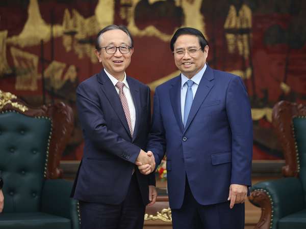 Thủ tướng đề nghị ngân hàng hàng đầu Nhật Bản và thế giới tham gia Trung tâm tài chính quốc tế tại Việt Nam- Ảnh 1.