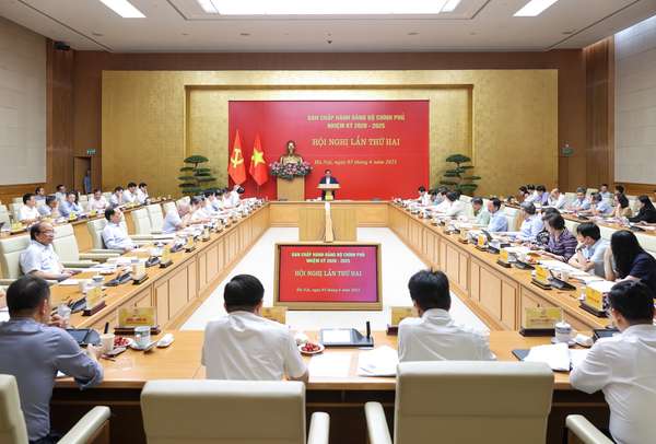 Thủ tướng: Xác định mục tiêu tăng trưởng 2 con số, phát triển nhanh, xanh, bền vững- Ảnh 4. Thủ tướng: Xác định mục tiêu tăng trưởng 2 con số, phát triển nhanh, xanh, bền vững- Ảnh 4.