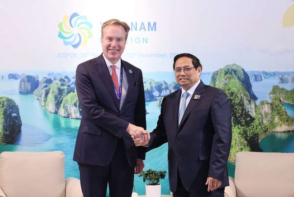 Thủ tướng Phạm Minh Chính tiếp Chủ tịch điều hành Diễn đàn Kinh tế Thế giới (WEF)