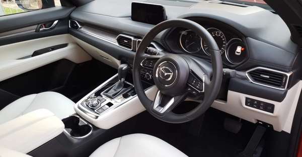 Bảng giá ô tô Mazda CX-8 niêm yết và lăn bánh mới nhất tháng 8/2023