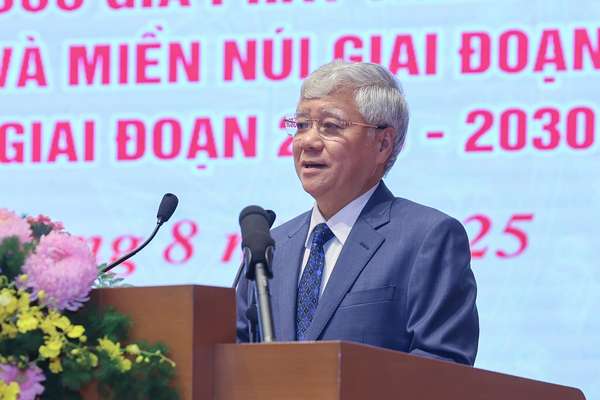 Thủ tướng: Có chính sách ưu tiên, nguồn lực ưu tiên, tín dụng ưu tiên với vùng đồng bào dân tộc thiểu số và miền núi- Ảnh 4. Thủ tướng: Có chính sách ưu tiên, nguồn lực ưu tiên, tín dụng ưu tiên với vùng đồng bào dân tộc thiểu số và miền núi- Ảnh 4.