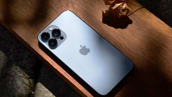 Giá iPhone 13 Pro đã thuộc phân khúc bình dân