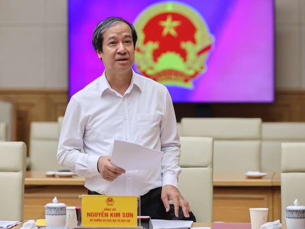 Thủ tướng: Khẩn trương hoàn thiện, trình Bộ Chính trị hai nghị quyết đột phá về giáo dục – đào tạo và chăm sóc sức khỏe nhân dân- Ảnh 6.