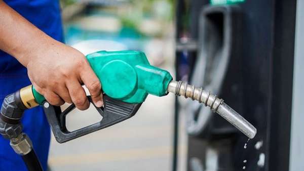 Giá xăng dầu hôm nay tăng hàng loạt