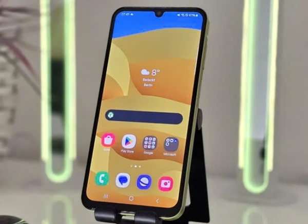 Samsung Galaxy A25 chỉ hơn 5 triệu: Tính năng xứng danh "ông vua" tầm trung 2024