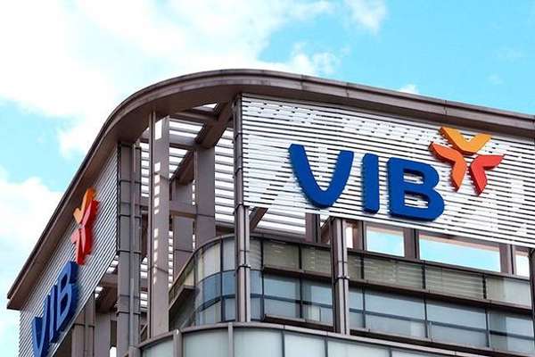 Công ty liên quan đến Chủ tịch Đặng Khắc Vỹ không mua đủ số cổ phiếu VIB đã đăng ký