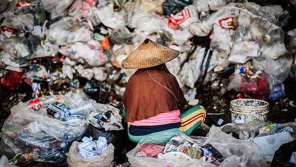 Startups tại Đông Nam Á biến rác thải nhựa thành sản phẩm tiêu dùng