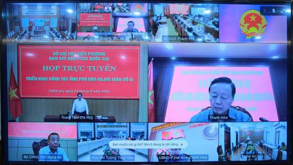 Thủ tướng họp khẩn ứng phó bão số 5: Bảo vệ tính mạng nhân dân là mục tiêu cao nhất- Ảnh 4.