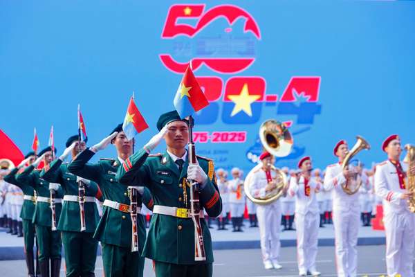 Kỷ niệm trọng thể 50 năm Giải phóng miền Nam, thống nhất đất nước- Ảnh 14. Kỷ niệm trọng thể 50 năm Giải phóng miền Nam, thống nhất đất nước- Ảnh 14.