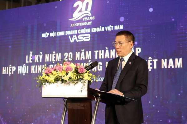 Bộ trưởng Bộ Tài chính Hồ Đức Phớc phát biểu tại Lễ kỷ niệm 20 năm hoạt động của Hiệp hội Kinh doanh Chứng khoán Việt Nam.