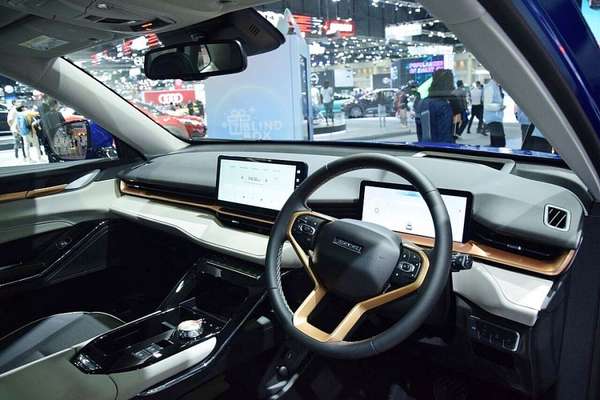 Đối thủ Mazda CX-5 sắp gia nhập thị trường Việt Nam, có cả phiên bản máy xăng và hybrid