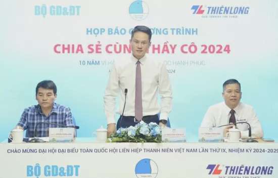 'Chia sẻ cùng thầy cô' năm 2024: 10 năm đồng hành cùng thầy cô vượt khó