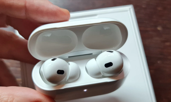 Tai nghe AirPods Pro 2022 