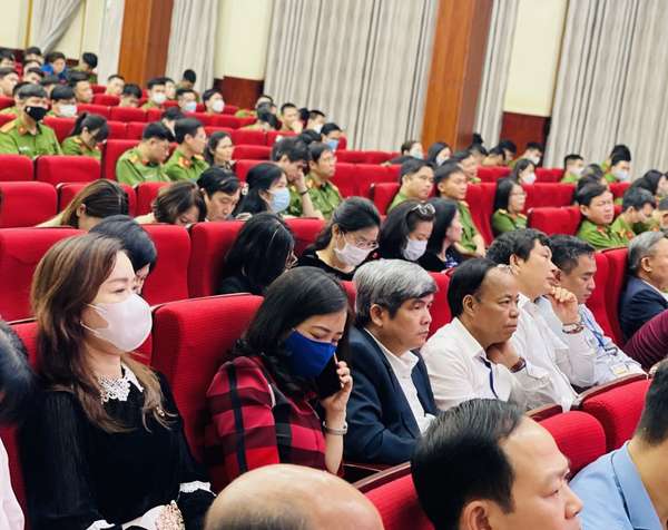 Đội ngũ giảng viên Học viện Báo chí và Tuyên truyền tham dự hội thảo 