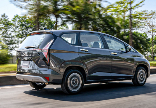 Giá xe Hyundai Stargazer giảm “về đáy” cuối tháng 2: “Buồn lòng” Mitsubishi Xpander