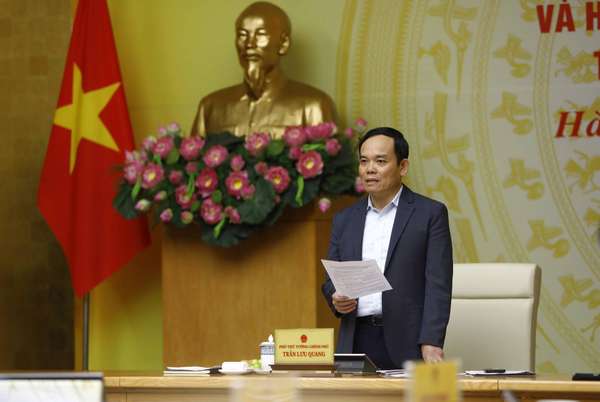 Phó Thủ tướng Trần Lưu Quang yêu cầu tuyệt đối không để xảy ra tình trạng bảo kê, bao che, tiếp tay cho các đối tượng vi phạm - Ảnh: VGP