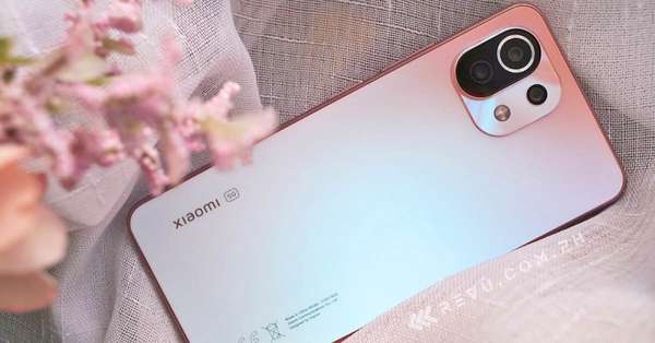 Top 5 mẫu điện thoại đáng mua nhất tháng 7: Đại diện nhà Xiaomi cực 