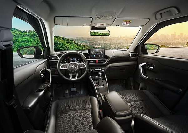 Giá ô tô Toyota Raize mới nhất ngày 18/2: Chiếc SUV đô thị mẫu mực, giá mềm nhất phân khúc