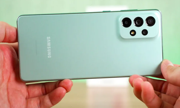 Giá Samsung Galaxy A73 5G bất ngờ 