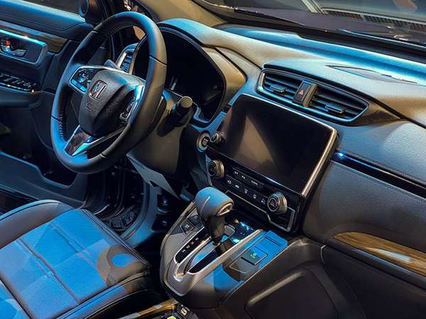 Giá xe ô tô Honda CR-V mới nhất ngày 13/2: Hỗ trợ 100% phí trước bạ