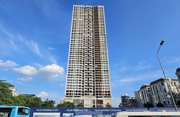 Bất động sản tuần qua: Tòa tháp nghìn tỷ liên quan đến CEO công ty BĐS Nhật Nam “đắp chiếu” nhiều năm qua, Đà Nẵng đấu giá 60 lô đất trên địa bàn Thàn