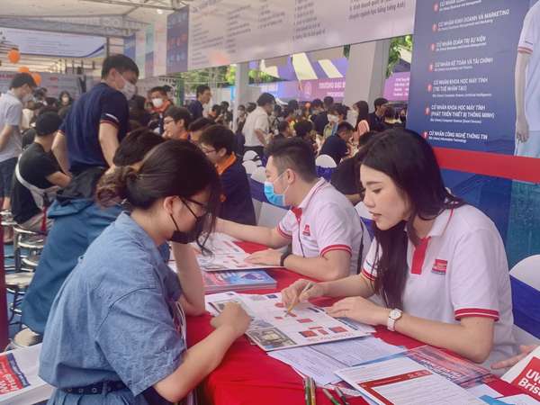 'Cánh cổng' đại học vẫn mở ra cho những thí sinh trượt nguyện vọng 1