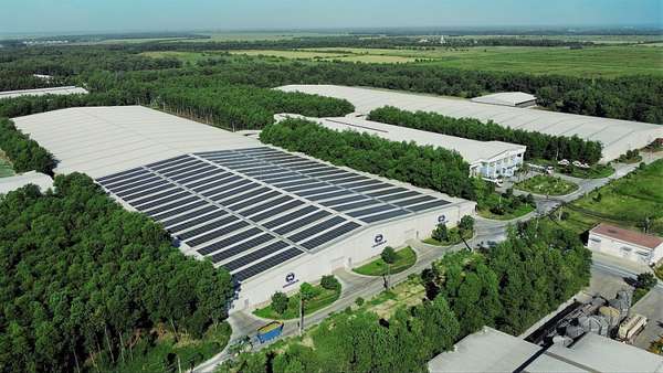 Tất cả các trang trại của Vinamilk đã hoàn thiện lắp đặt hệ thống năng lượng mặt trời từ năm 2020