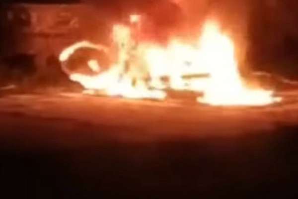 Đắk Nông: Tạm giữ thanh niên đốt xe máy khi bị xử lý nồng độ cồn