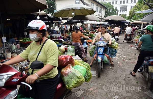 Sức mua tại chợ đầu mối phía Nam Hà Nội giảm mạnh