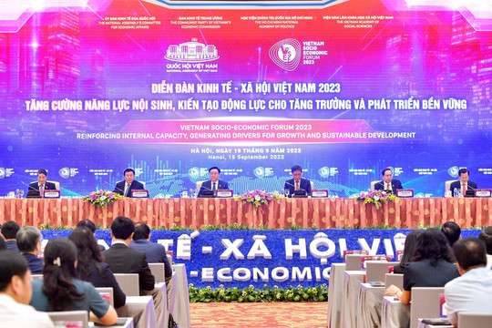 Nền kinh tế Việt Nam cơ bản đã vượt qua “những cơn gió ngược” nhưng nhiều động lực tăng trưởng chính chậm lại