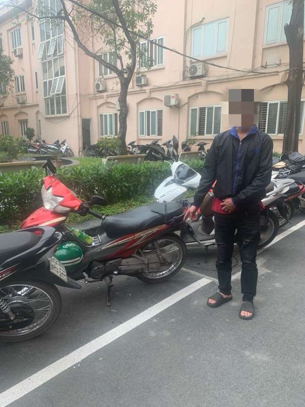 Chuyển cơ quan điều tra vụ “tài xế nằm yên xe máy, phi trên Đại lộ Thăng Long”