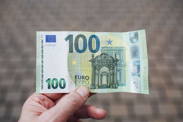 Tỷ giá euro đồng loạt tăng