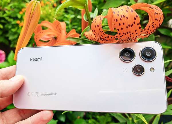 Redmi 12 giá chưa đến 4 triệu: Hiệu năng sánh ngang smartphone 