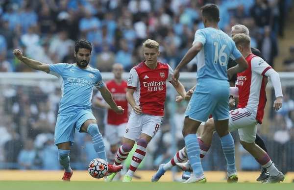 Lịch thi đấu Ngoại hạng Anh vòng 24: Arsenal và Man City