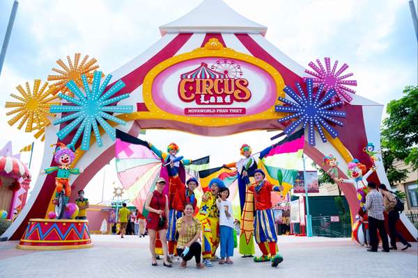 Công viên giải trí Circus Land đã thu hút hơn 7,000 khách trong dịp lễ 30/4 – 1/5 vừa qua