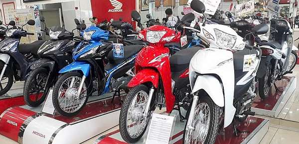 Giá xe máy Honda tháng 2/2025 giảm mạnh: Vision chạm sàn, nhiều mẫu rẻ hơn cả giá đề xuất!